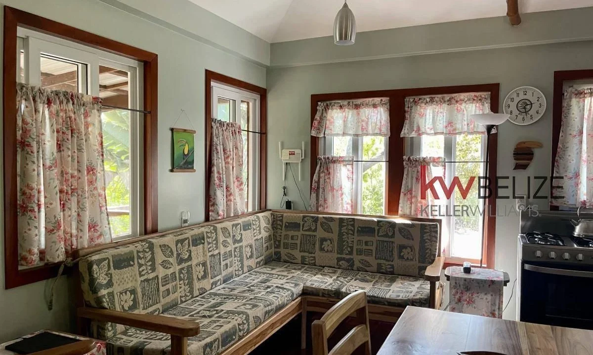kellerwilliamsbelize-h2090-06