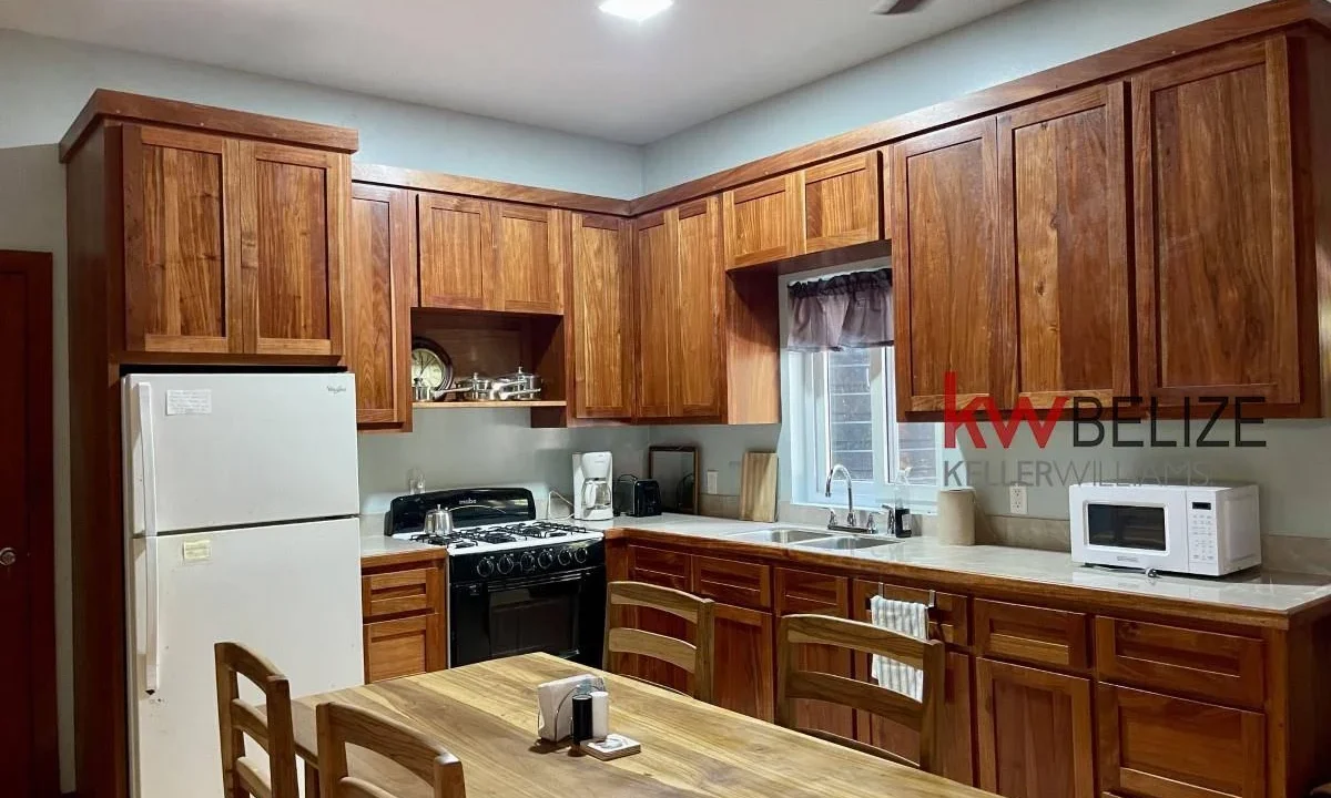 kellerwilliamsbelize-h2090-25