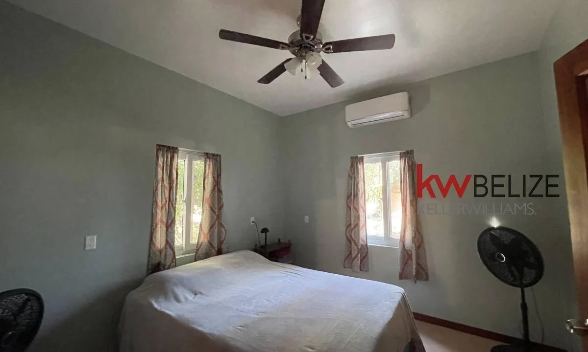 kellerwilliamsbelize-h2090-27