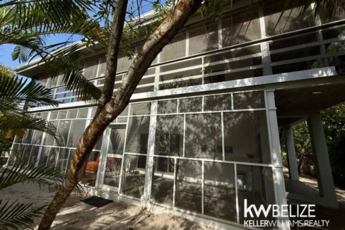 kellerwilliamsbelize-h2114-01