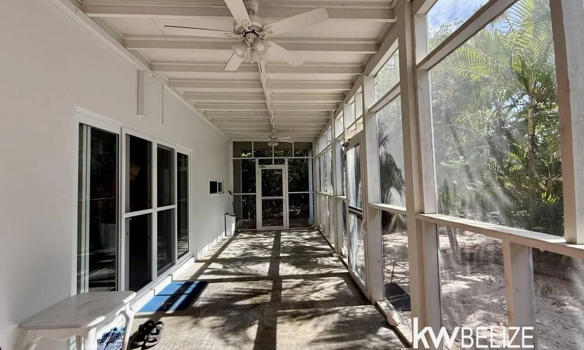 kellerwilliamsbelize-h2114-04