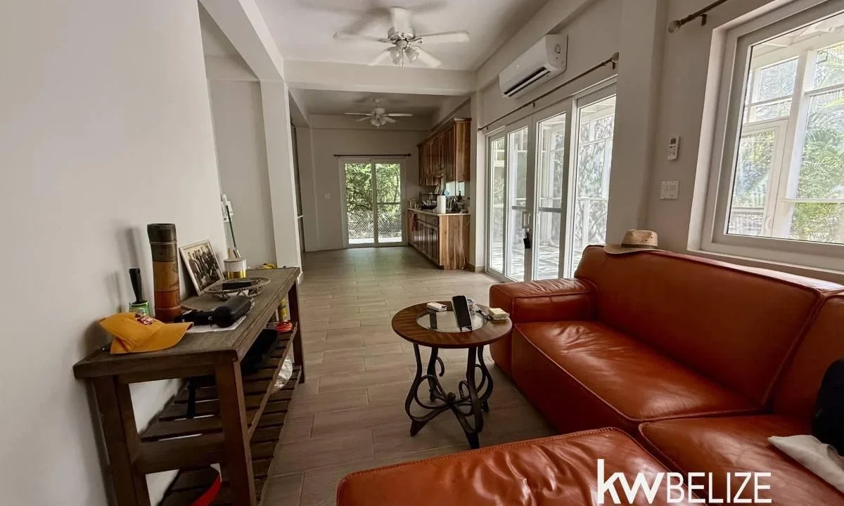 kellerwilliamsbelize-h2114-07