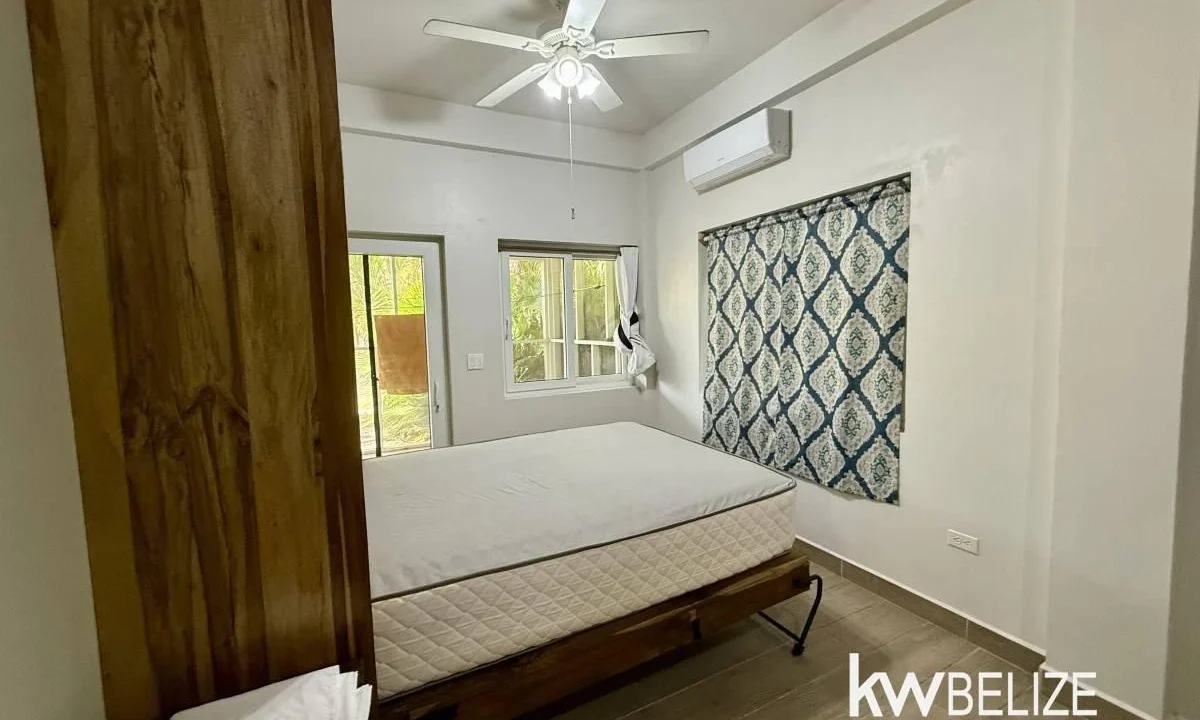 kellerwilliamsbelize-h2114-10