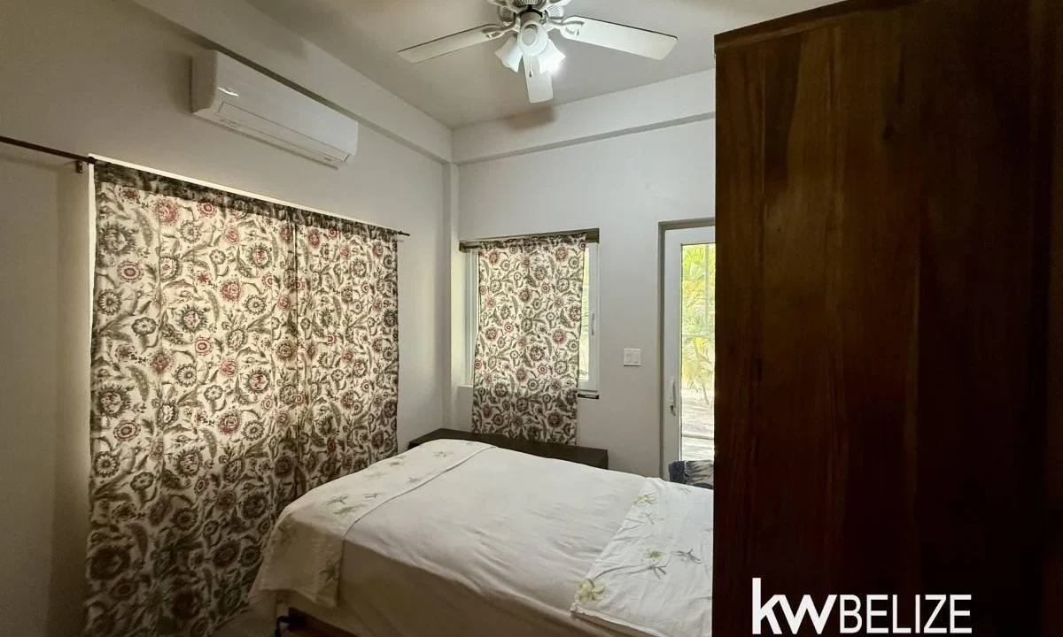 kellerwilliamsbelize-h2114-14