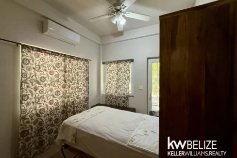 kellerwilliamsbelize-h2114-14
