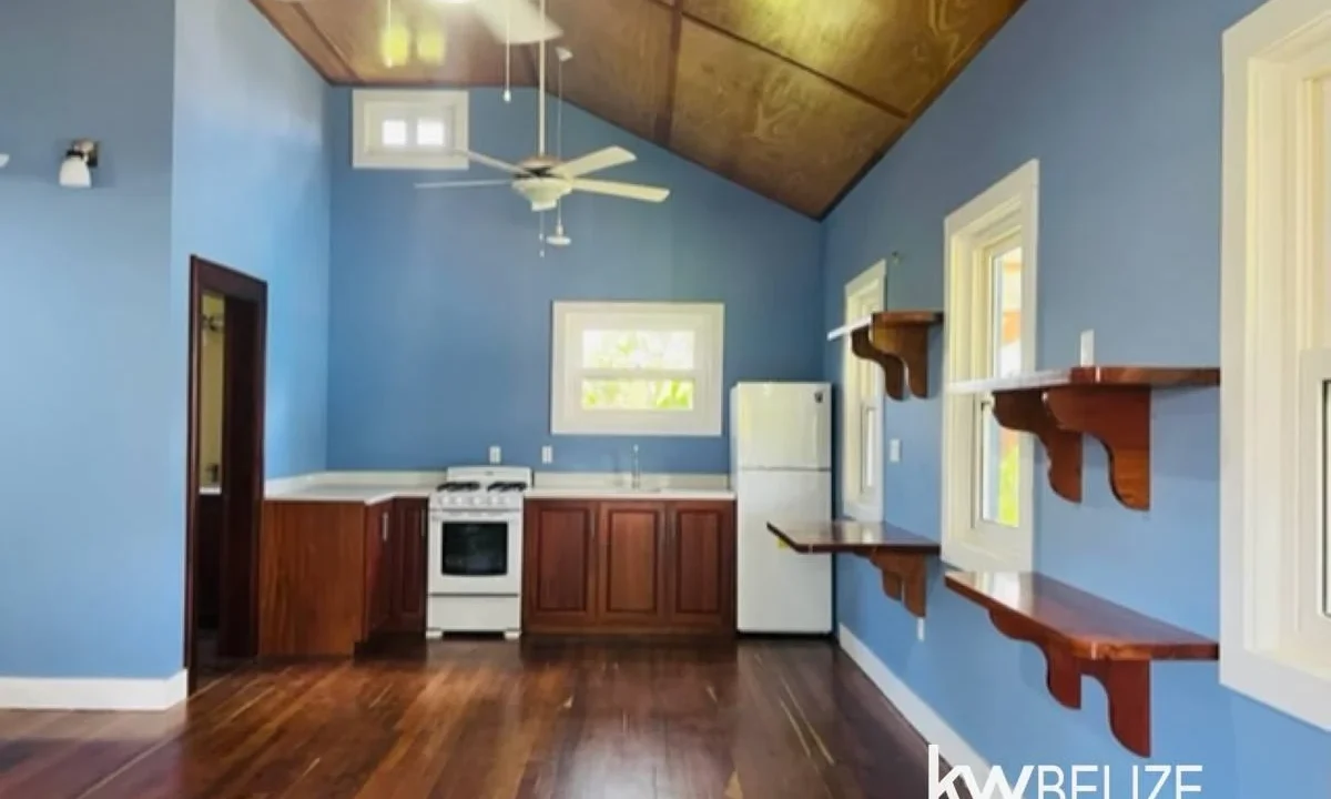 kellerwilliamsbelize-h2118-16
