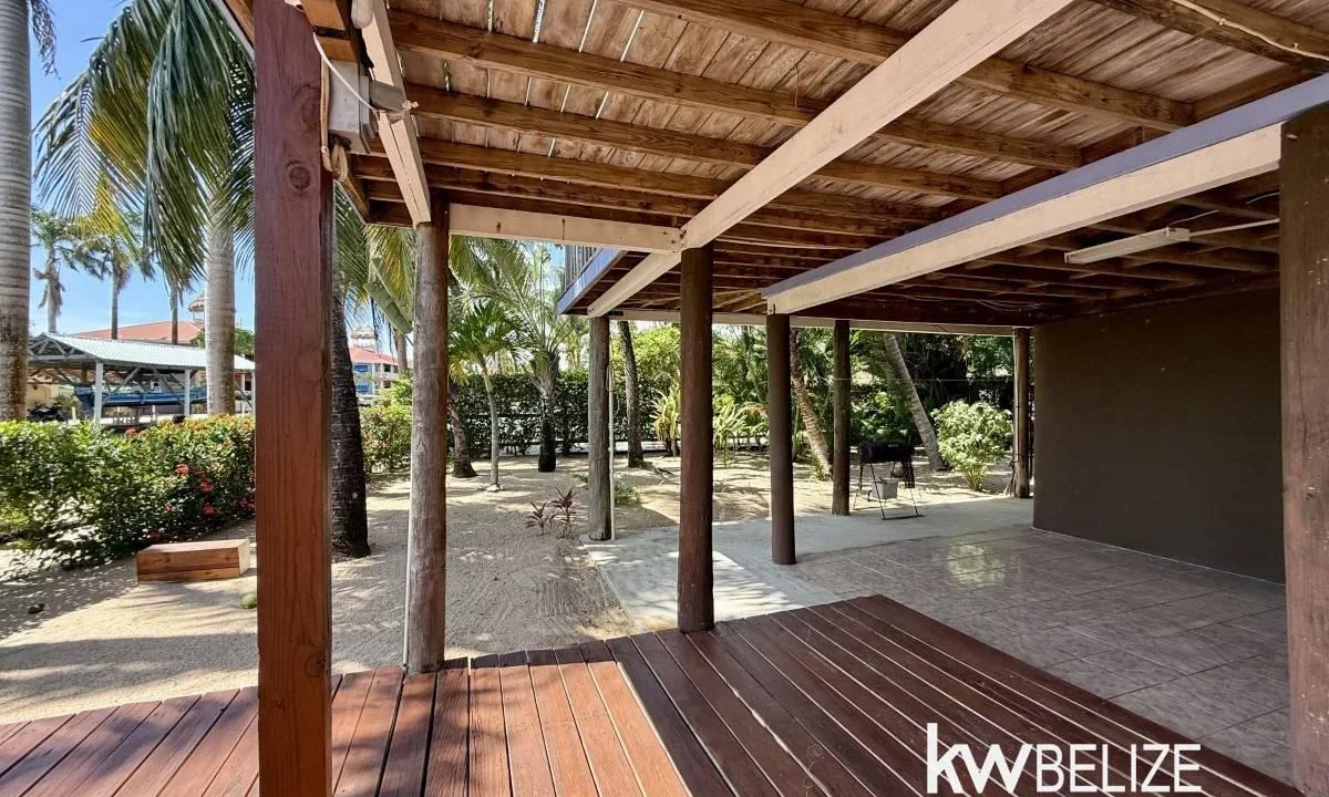 kellerwilliamsbelize-h2122-22