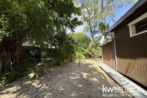 kellerwilliamsbelize-h2122-26