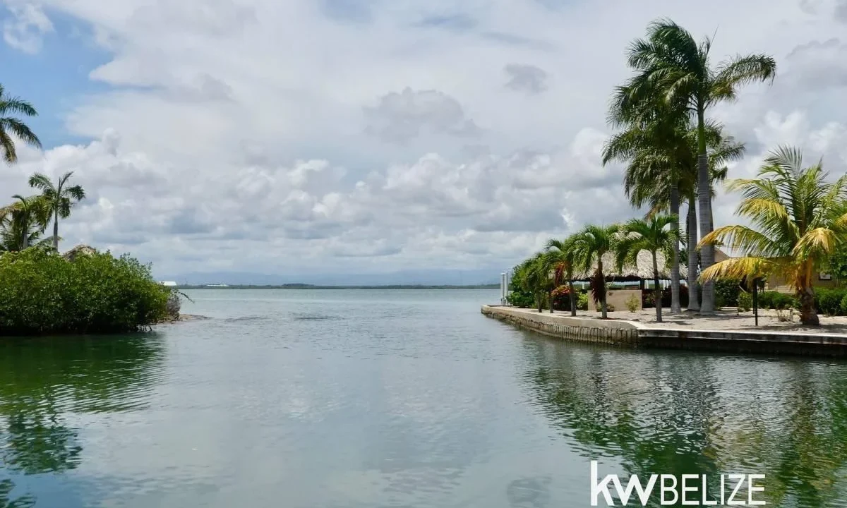 kellerwilliamsbelize-h2122-31