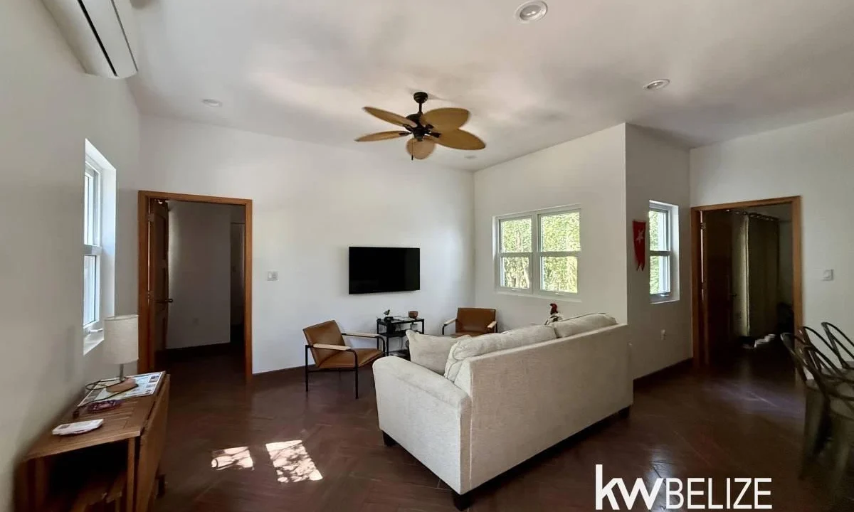 kellerwilliamsbelize-h2126-07