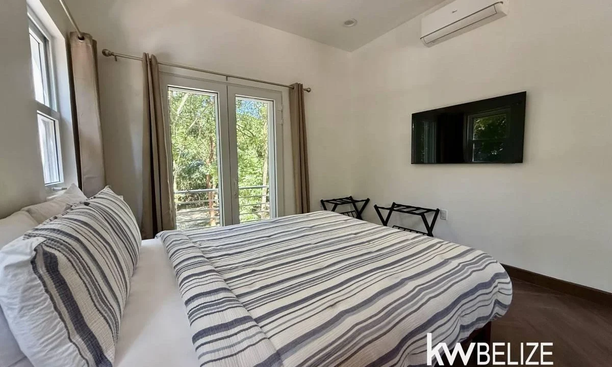 kellerwilliamsbelize-h2126-11