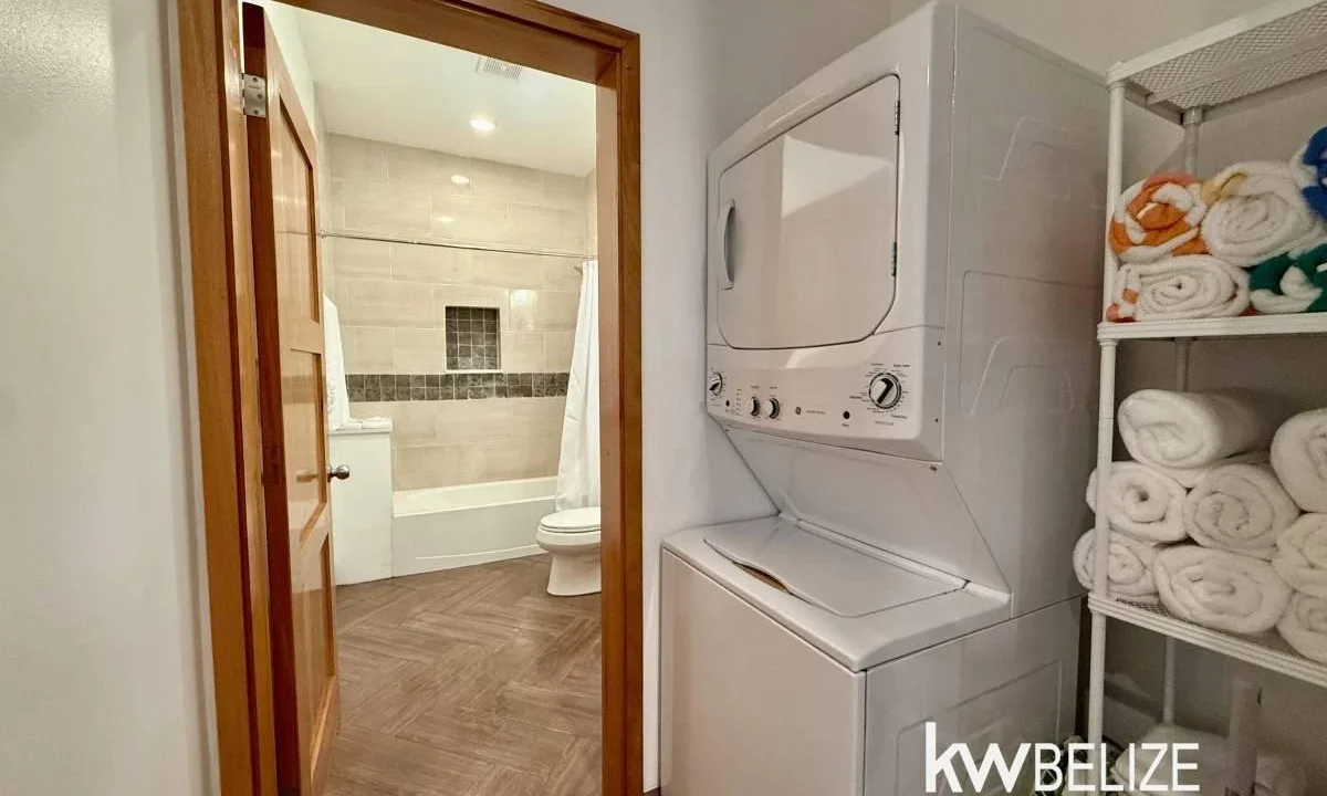 kellerwilliamsbelize-h2126-13