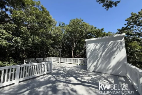 kellerwilliamsbelize-h2126-16