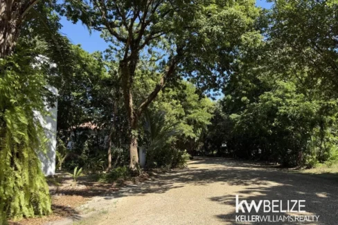 kellerwilliamsbelize-h2126-29