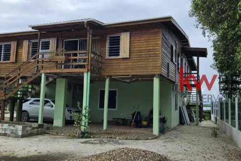 kellerwilliamsbelize-h3012-04