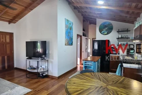 kellerwilliamsbelize-h3013-08