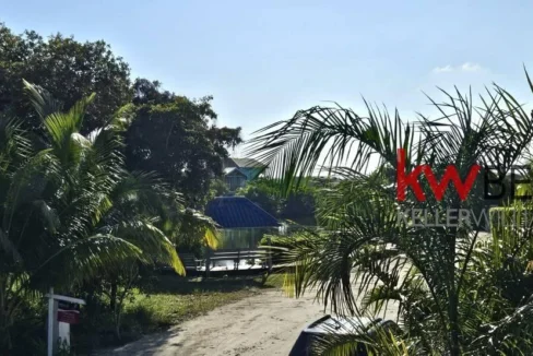 kellerwilliamsbelize-h3013-22