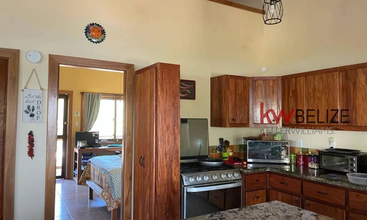 kellerwilliamsbelize-h4005-07
