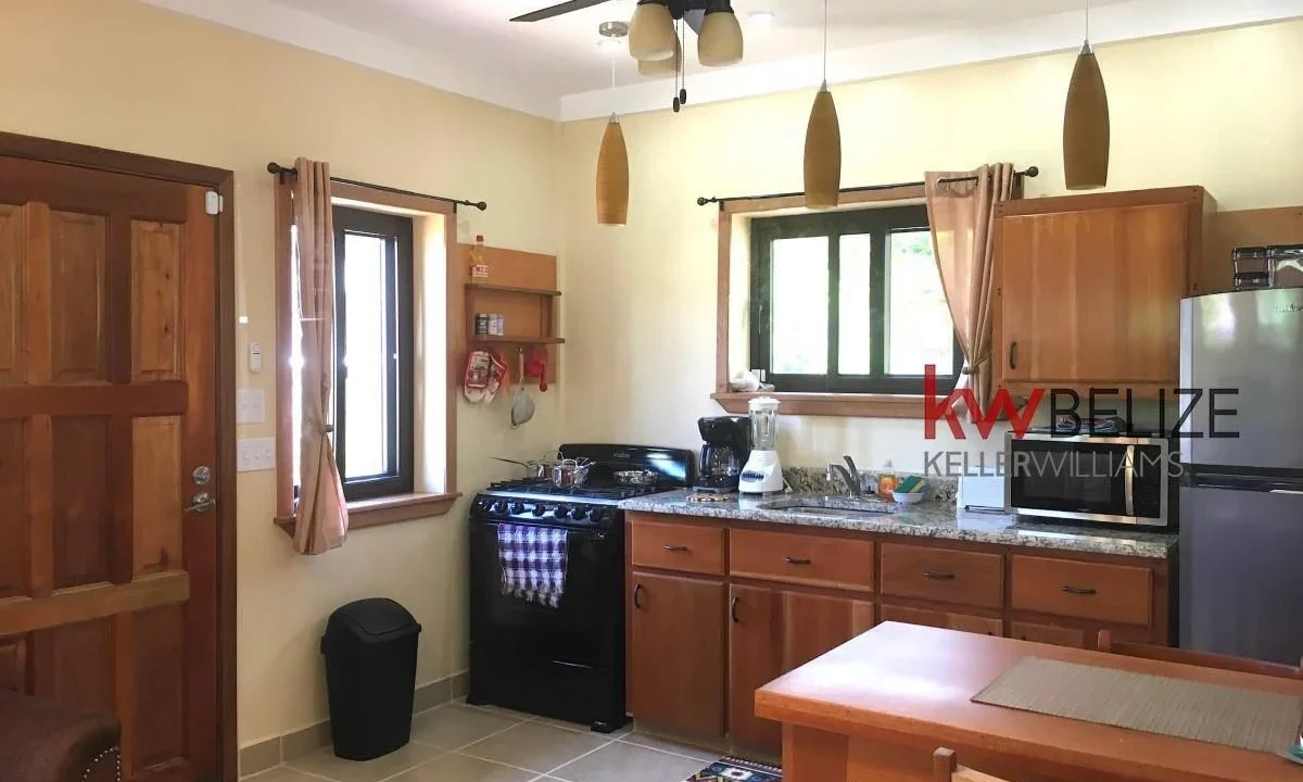 kellerwilliamsbelize-h4005-30