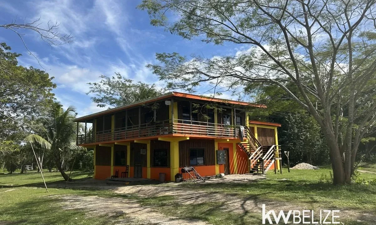 kellerwilliamsbelize-hc182406bl-02