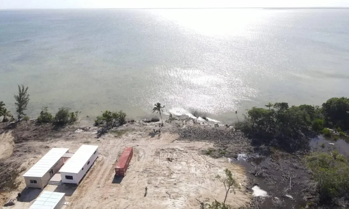 kellerwilliamsbelize-igl112311cz-04