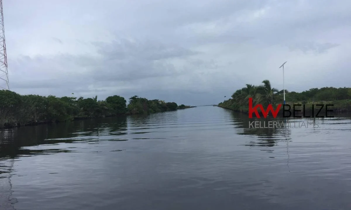 kellerwilliamsbelize-l032302mc-02
