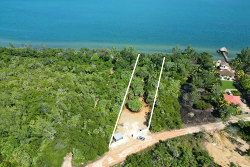 kellerwilliamsbelize-l1019-01