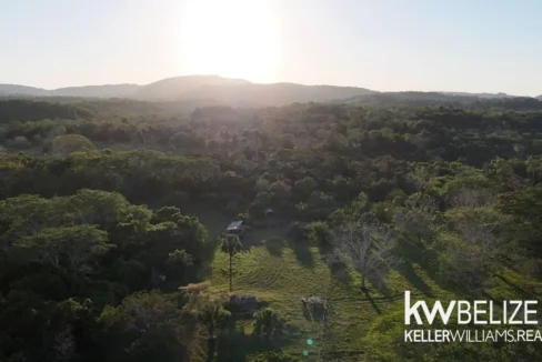 kellerwilliamsbelize-l202504cc-02