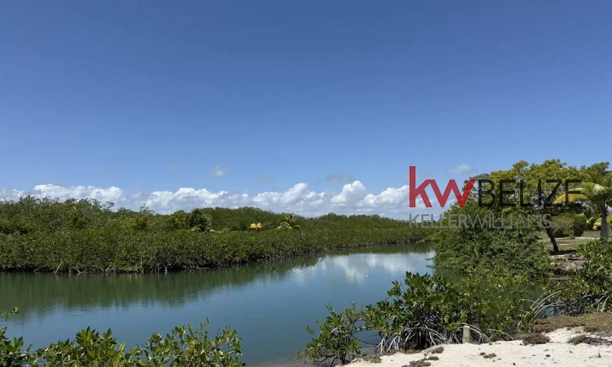 kellerwilliamsbelize-l2108-02