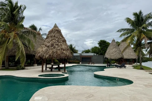 kellerwilliamsbelize-l2125-21