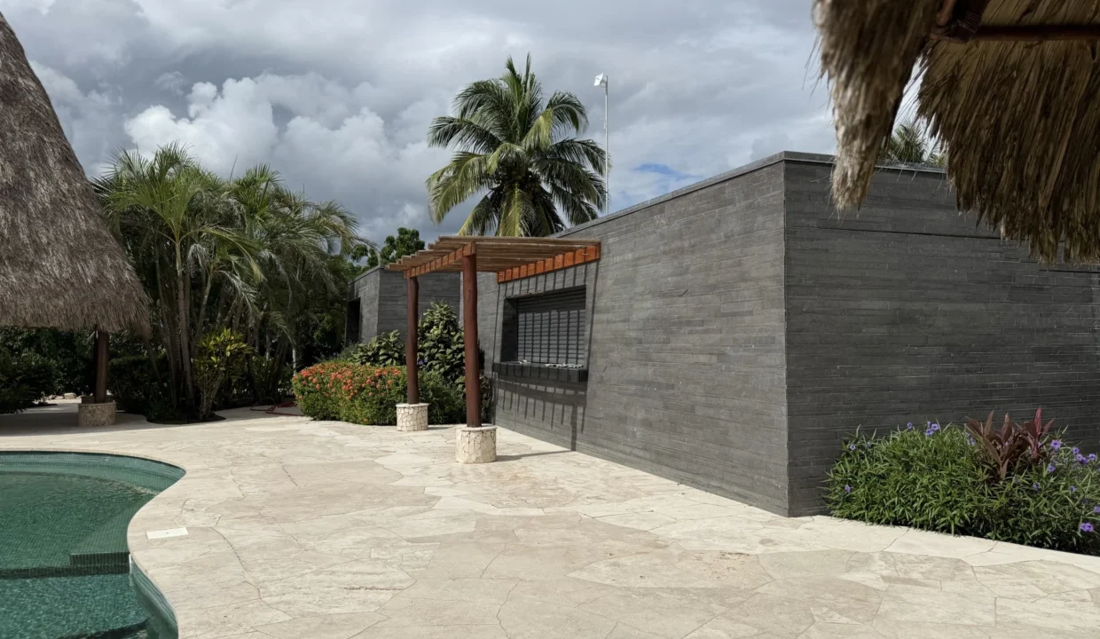 kellerwilliamsbelize-l2125-22