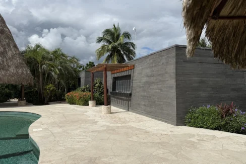kellerwilliamsbelize-l2125-22