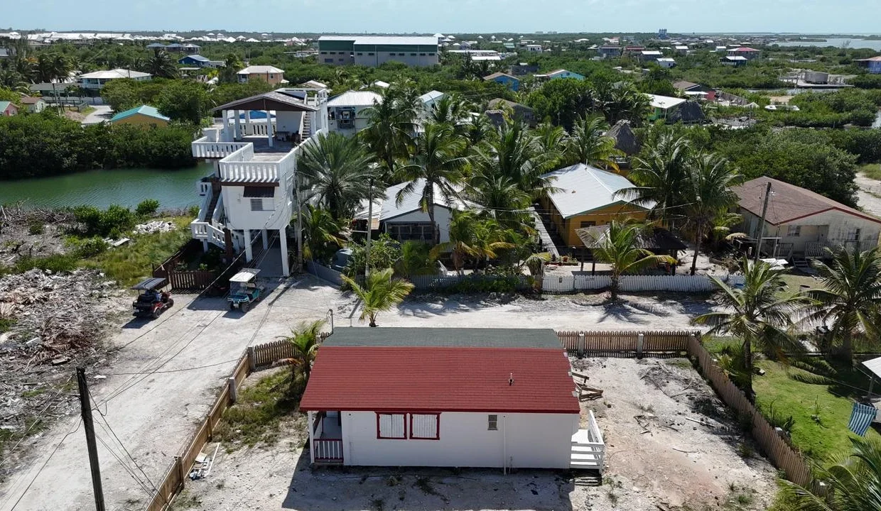 kellerwilliamsbelize-l260126dfc-06