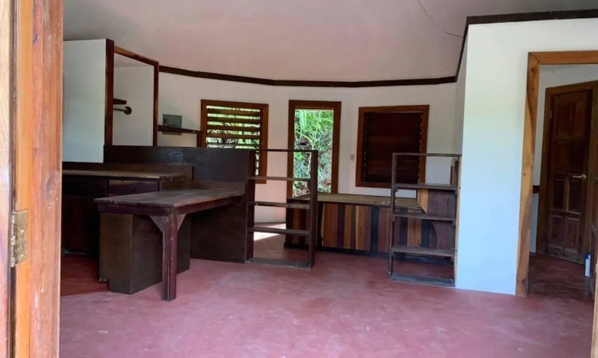 kellerwilliamsbelize-l302111bt-09