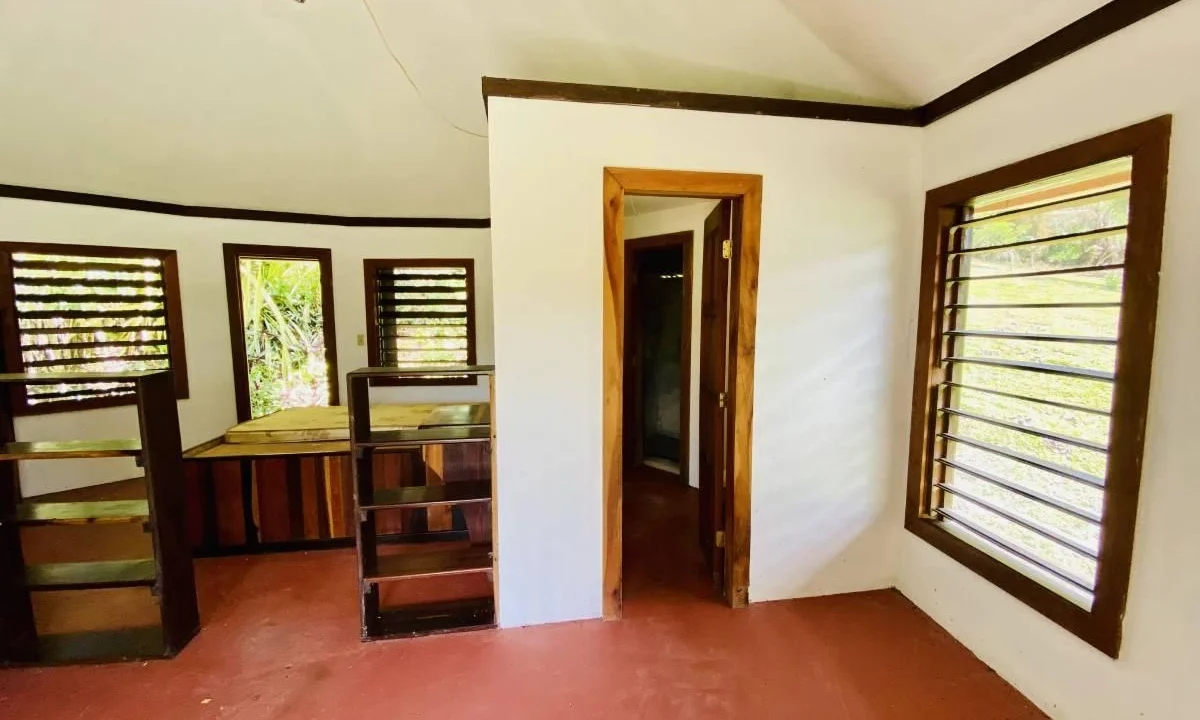 kellerwilliamsbelize-l302111bt-21