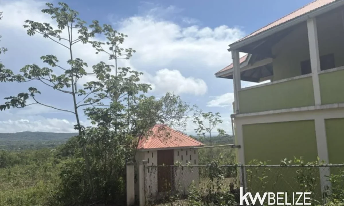 kellerwilliamsbelize-lh102606bt-01