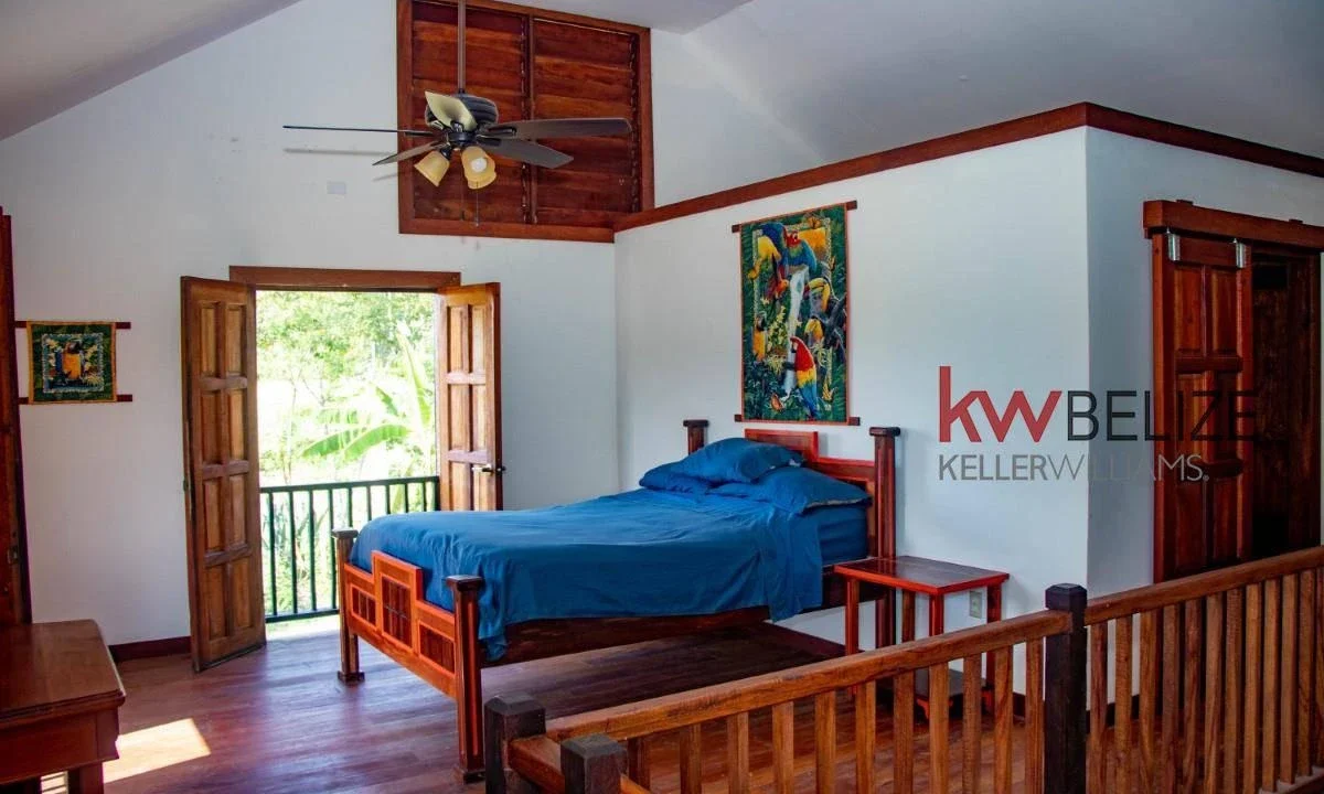 kellerwilliamsbelize-lh132402bt-18