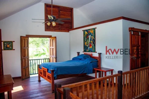 kellerwilliamsbelize-lh132402bt-18