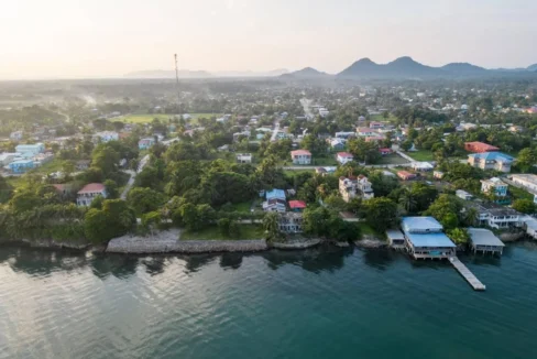 kellerwilliamsbelize-mlh042311pg-13