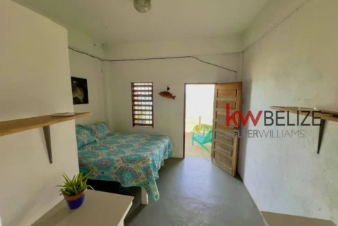 kellerwilliamsbelize-mlh042311pg-22