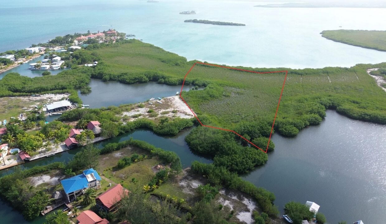 5-644-acre-private-island-placencia-belize-01