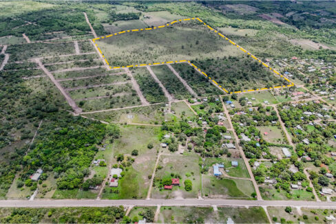 8020Acre20Development20Land20Billy20White20Cayo20Belize2003