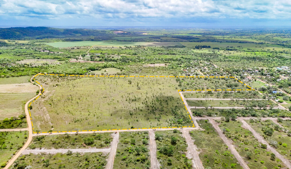 8020Acre20Development20Land20Billy20White20Cayo20Belize2006