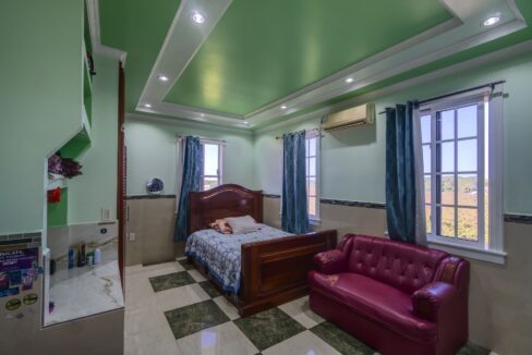 BOY20ROOM201