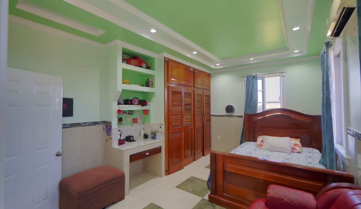 BOY20ROOM202