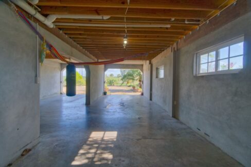 GARAGE-1