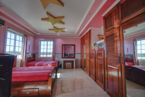 GIRLS20ROOM201