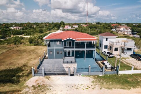 JC-CUELLAR-MODERN-HOME-LADYVILLE-0542-260818