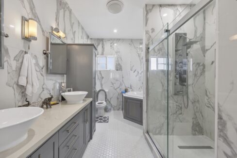 JC-CUELLAR-MODERN-HOME-LADYVILLE-3199-260818