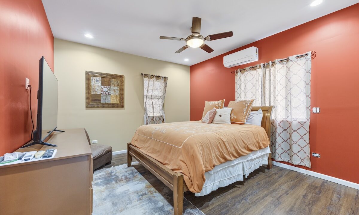 JC-CUELLAR-MODERN-HOME-LADYVILLE-3217-260818